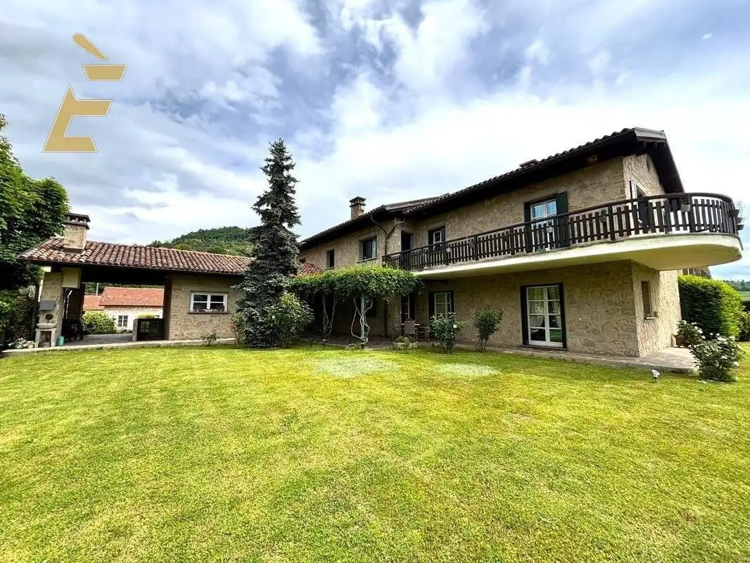 Villa in vendita a Ceva