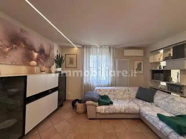 Terratetto unifamiliare via della Repubblica,  115, Semicentro, Cascina - foto 5