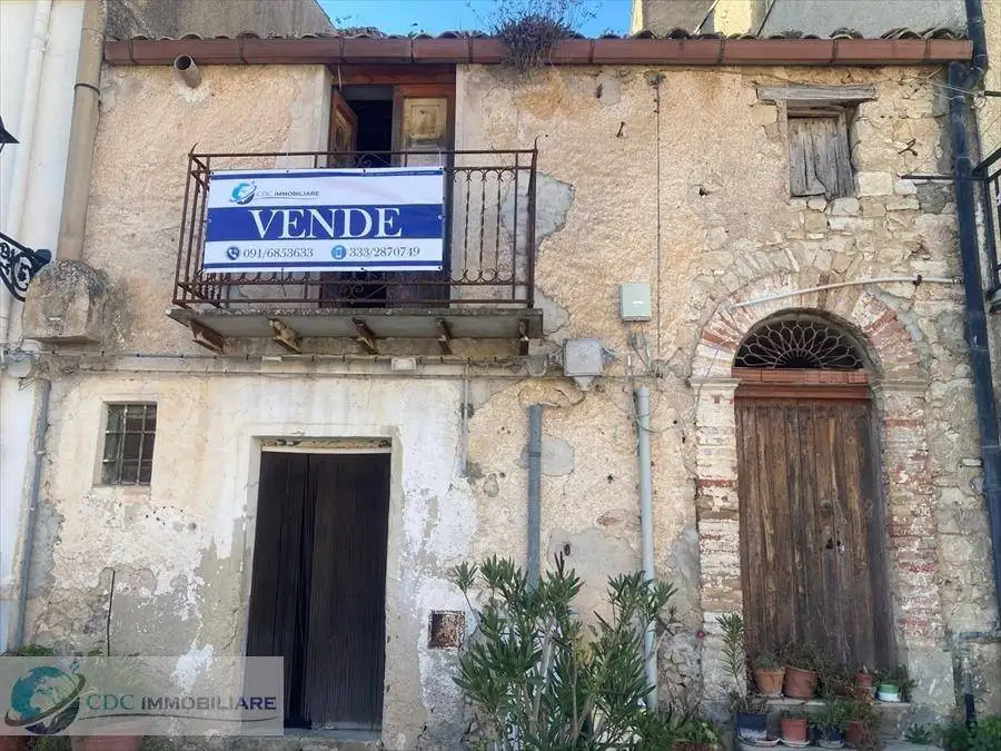 Casa indipendente in vendita a Prizzi