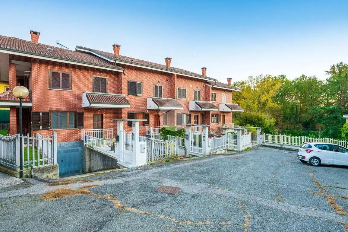 Villetta a schiera in vendita a San Francesco al Campo