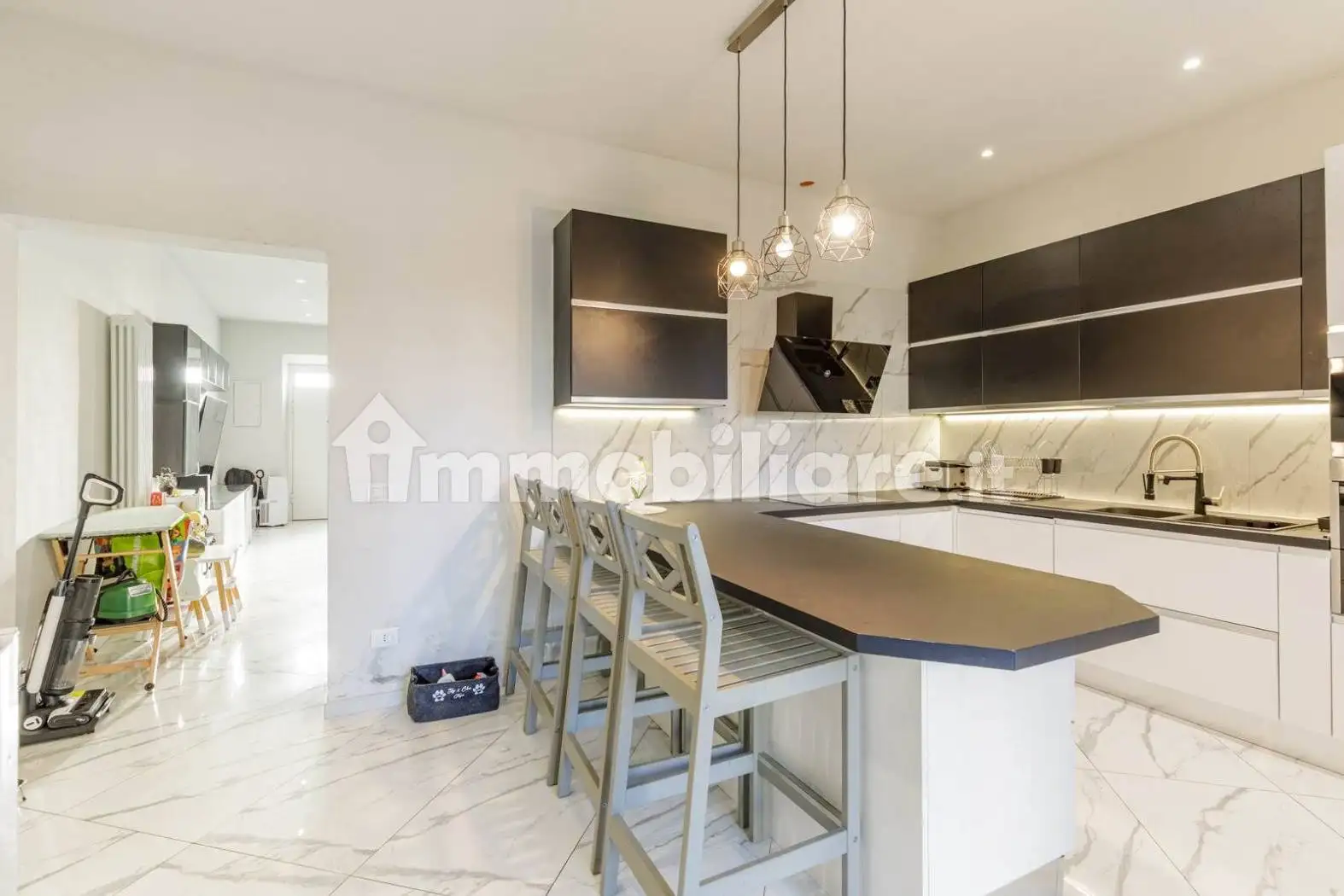 Casa indipendente in vendita a Campi Bisenzio