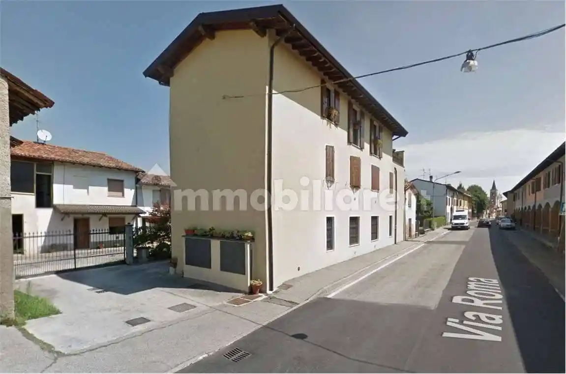 Appartamento in vendita a Dello