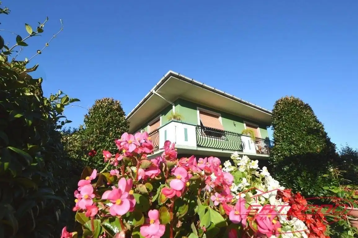 Villa in vendita a Lucca