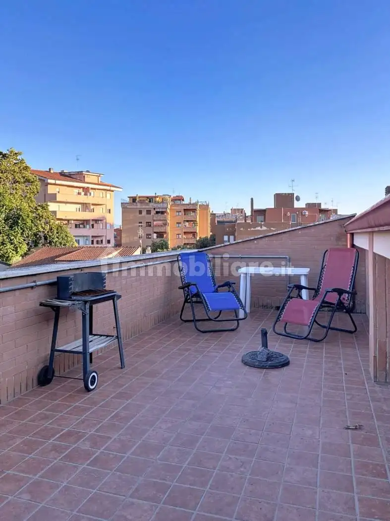 Appartamento in vendita a Guidonia Montecelio