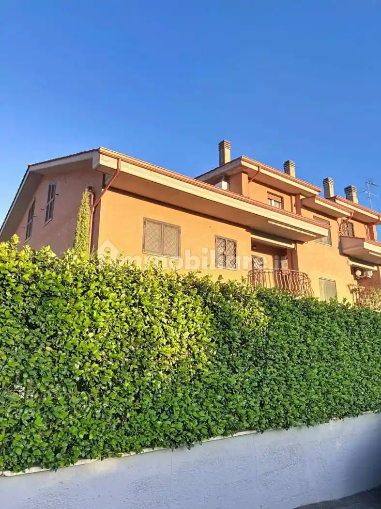 Bilocale via Rosata 27, Collefiorito, Guidonia Montecelio - foto 2