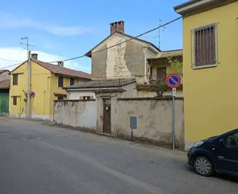 Appartamento in asta a Rosasco