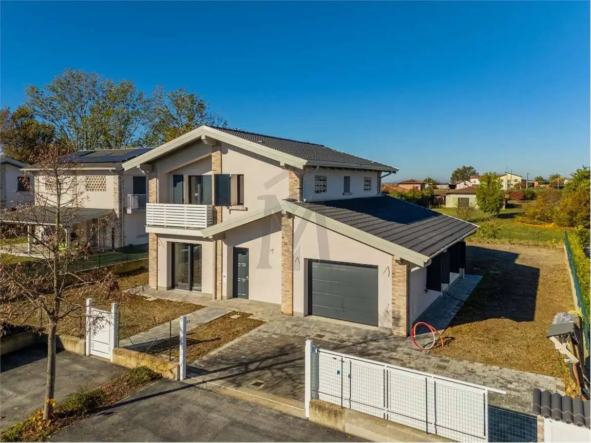 Villa in vendita a Cavriago