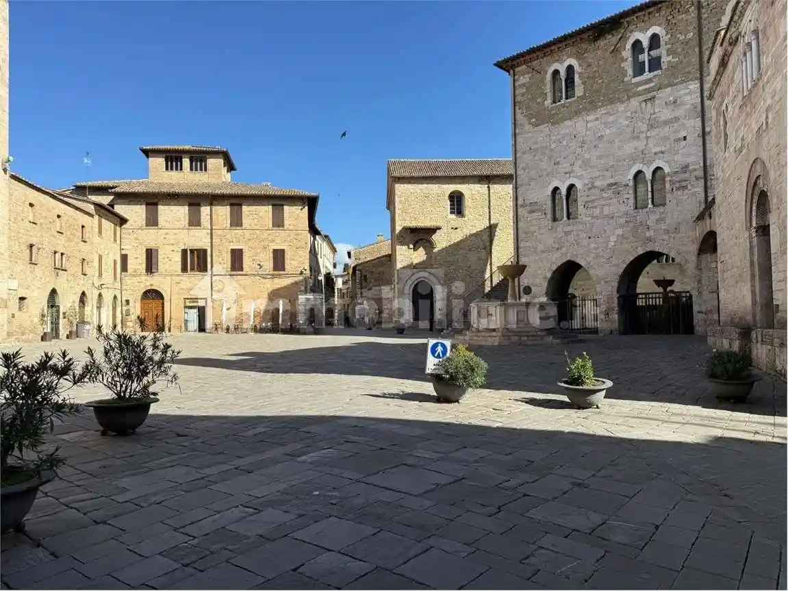 Terratetto unifamiliare corso Amendola , 34, Centro, Bevagna - foto 2