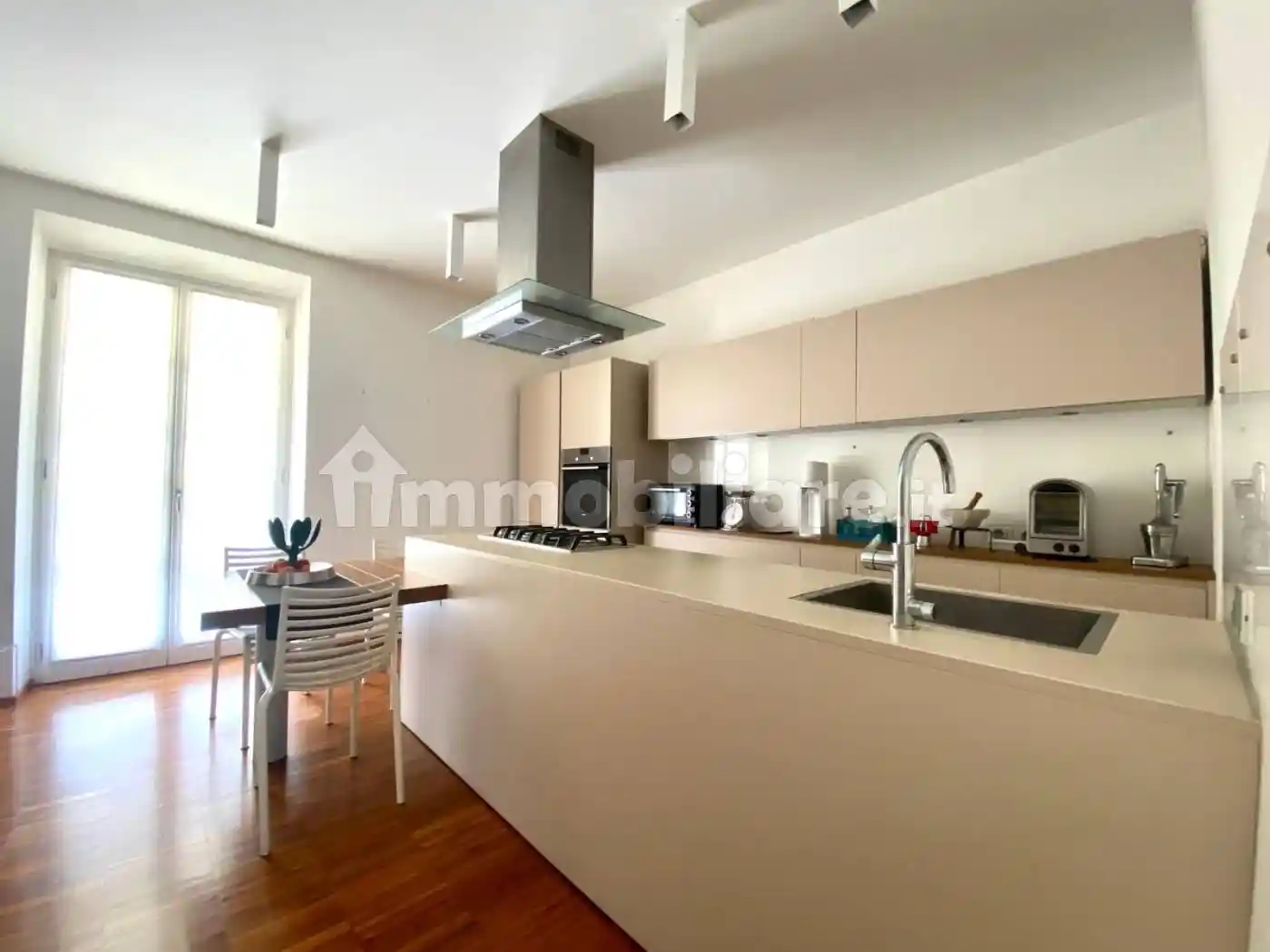 Appartamento via Martiri della Liberazione 70, Centro Storico, Chiavari - foto 5