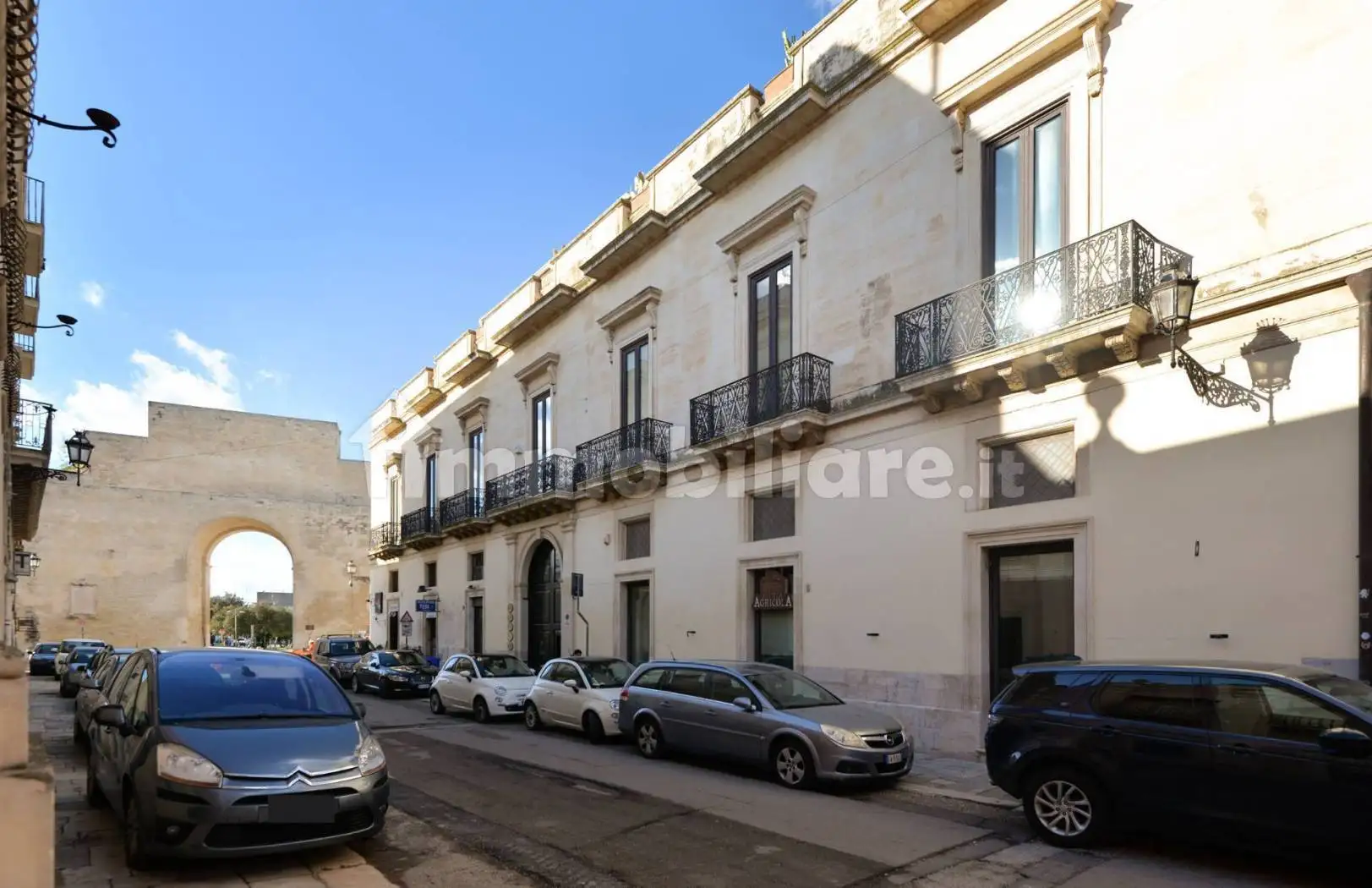 Palazzo - Edificio in vendita a Lecce