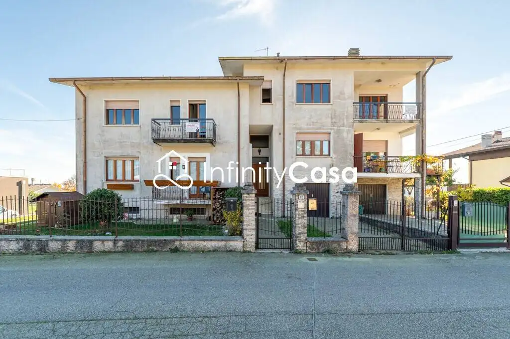 Quadrilocale largo Annamaria Chiampan, Centro, Cerro Veronese - foto 2