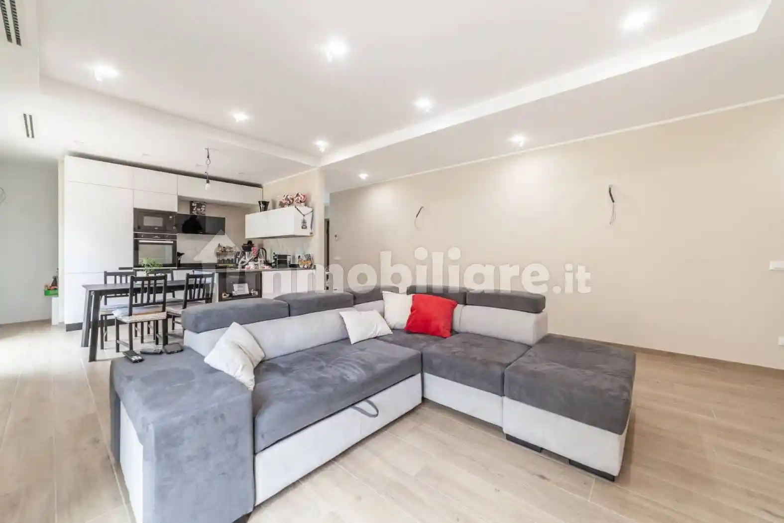 Trilocale via Colle Fiorito 90, Collefiorito, Guidonia Montecelio - foto 5