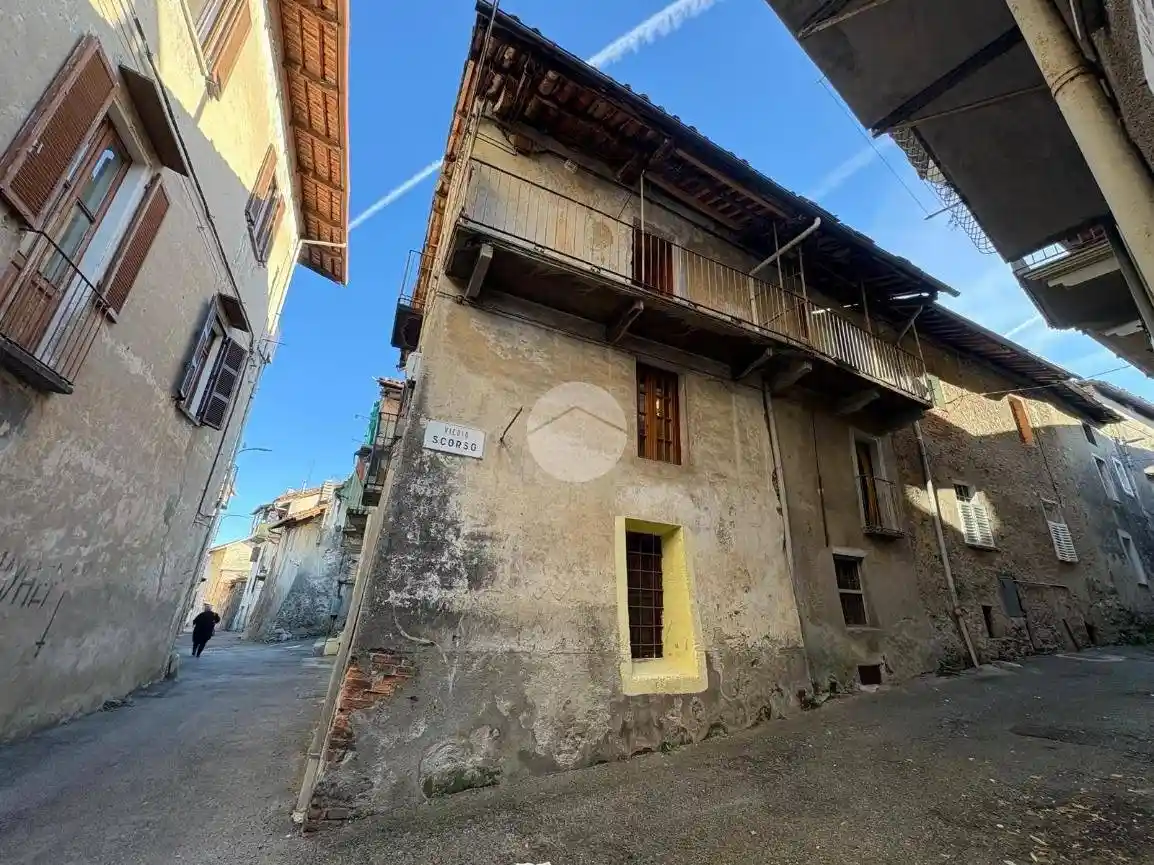 Terratetto plurifamiliare via cesare battisti 11, Centro, Cuorgnè - foto 2