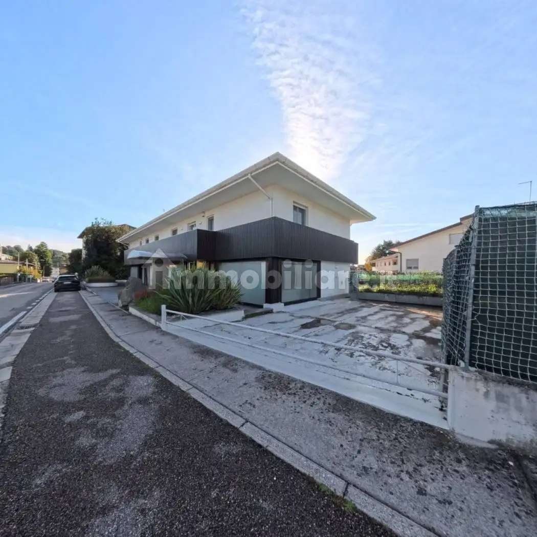 Casa indipendente in vendita a Tricesimo