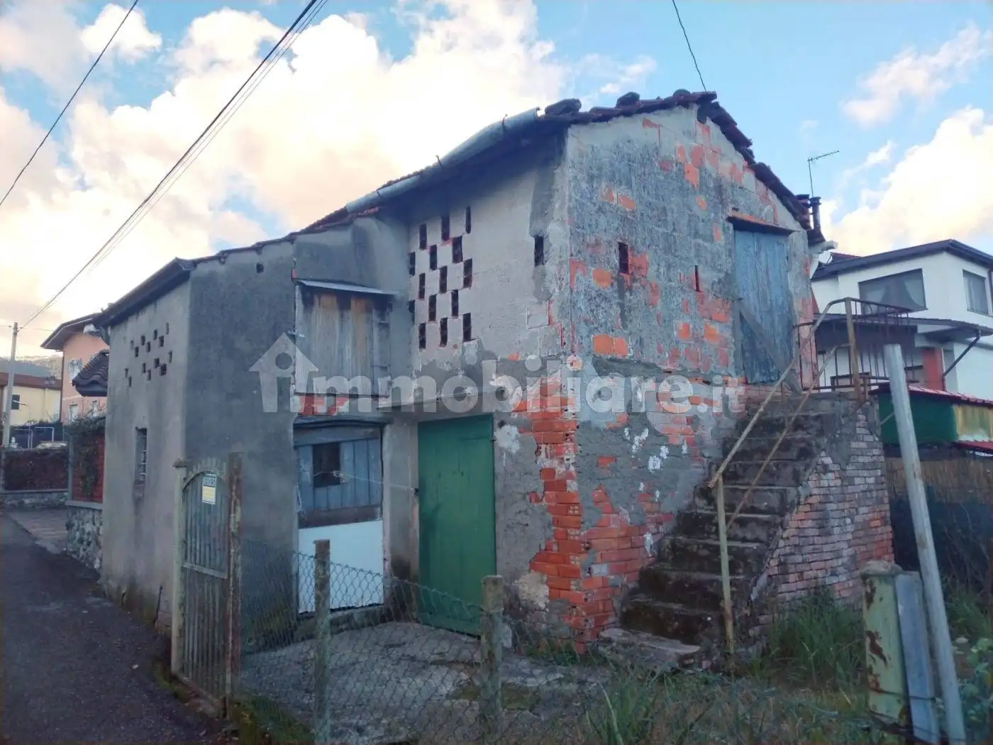 Villa in vendita a Follo