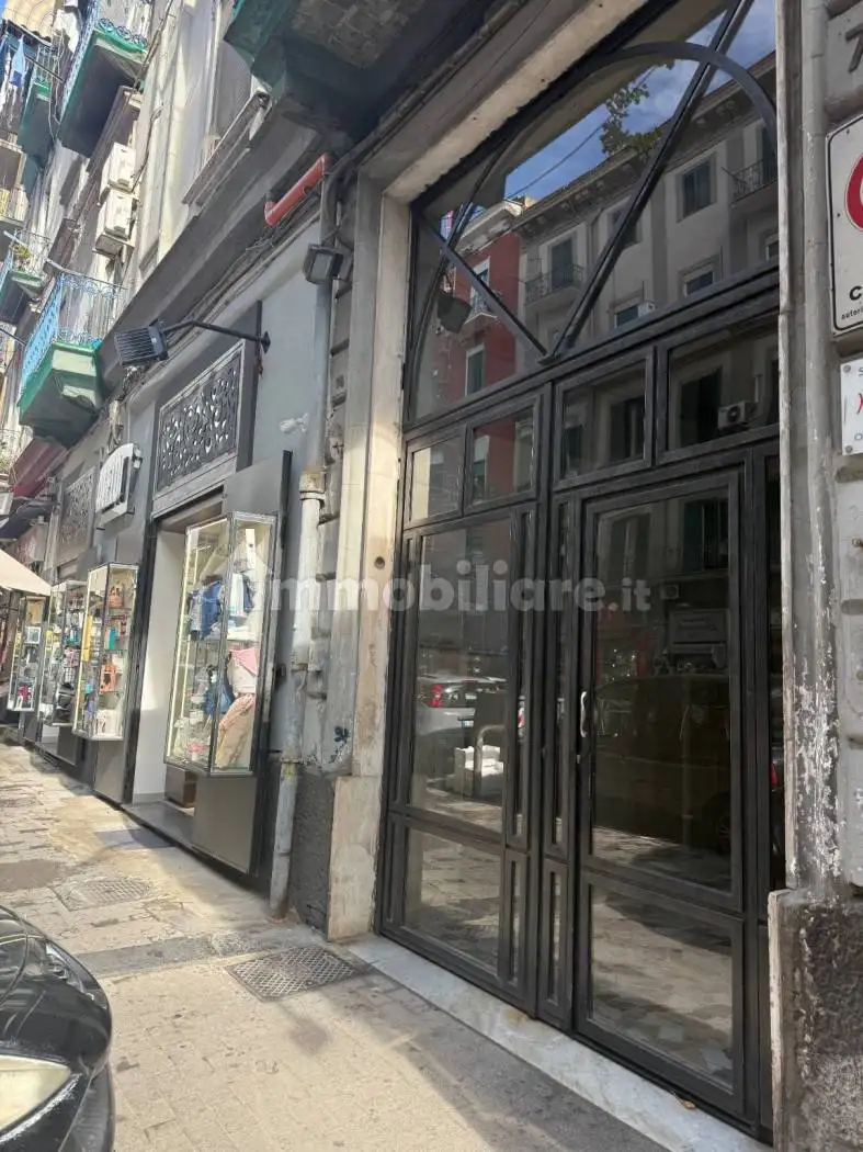 Appartamento in vendita a Napoli