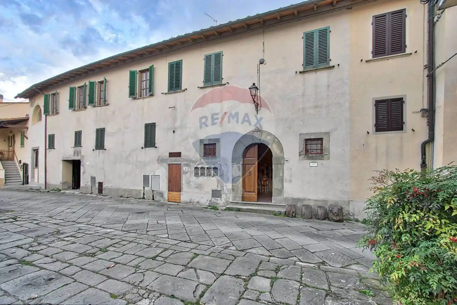 Appartamento in vendita a Bucine