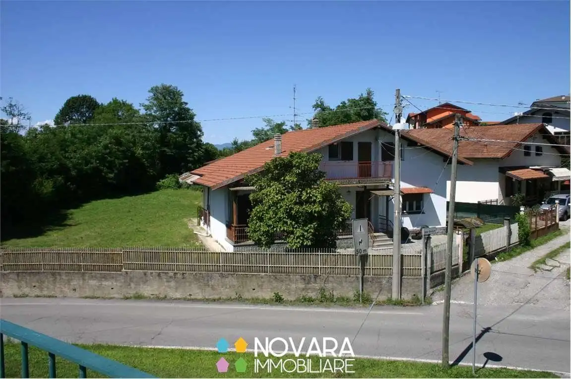 Villa in vendita a Borgo Ticino
