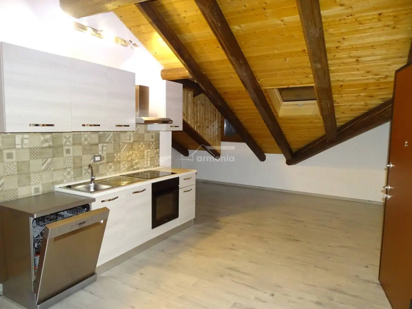 Mansarda corso IV Novembre 7, Centro, Cafasse - foto 2