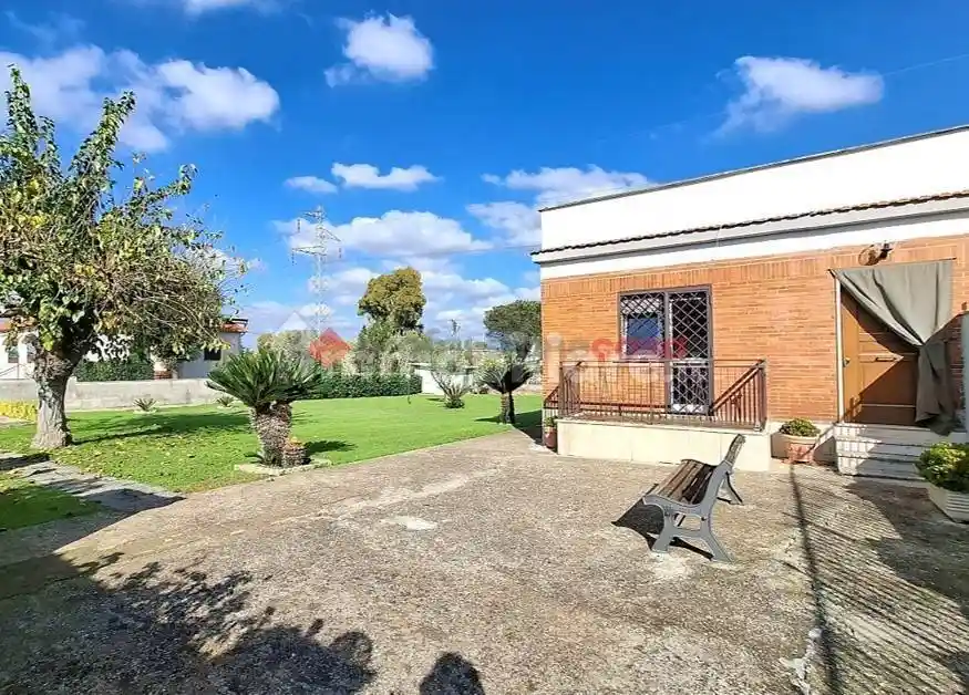 Villa bifamiliare via Elba, 28, Campoverde - Lampione, Aprilia - foto 4