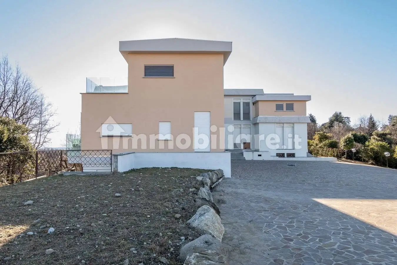 Villa in vendita a Montevecchia