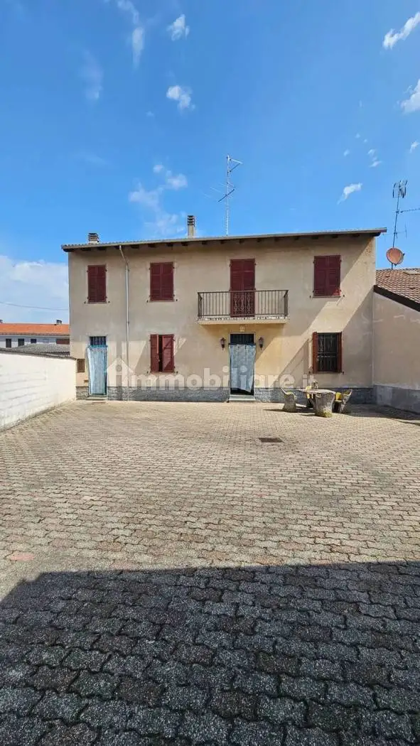 Villa in vendita a Villanova Monferrato