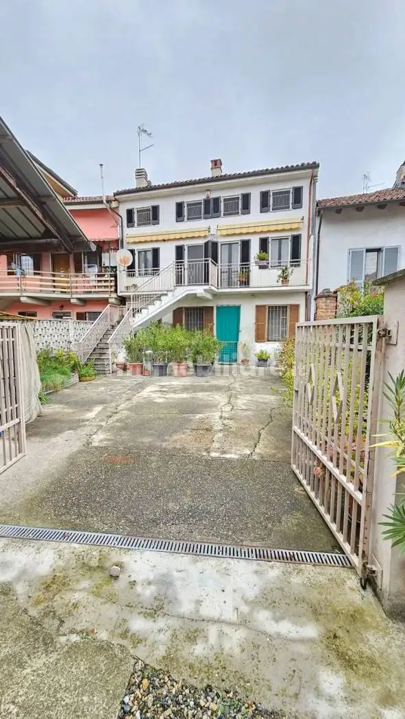 Villa unifamiliare via San Carlo, 15, Borgo San Martino - foto 2