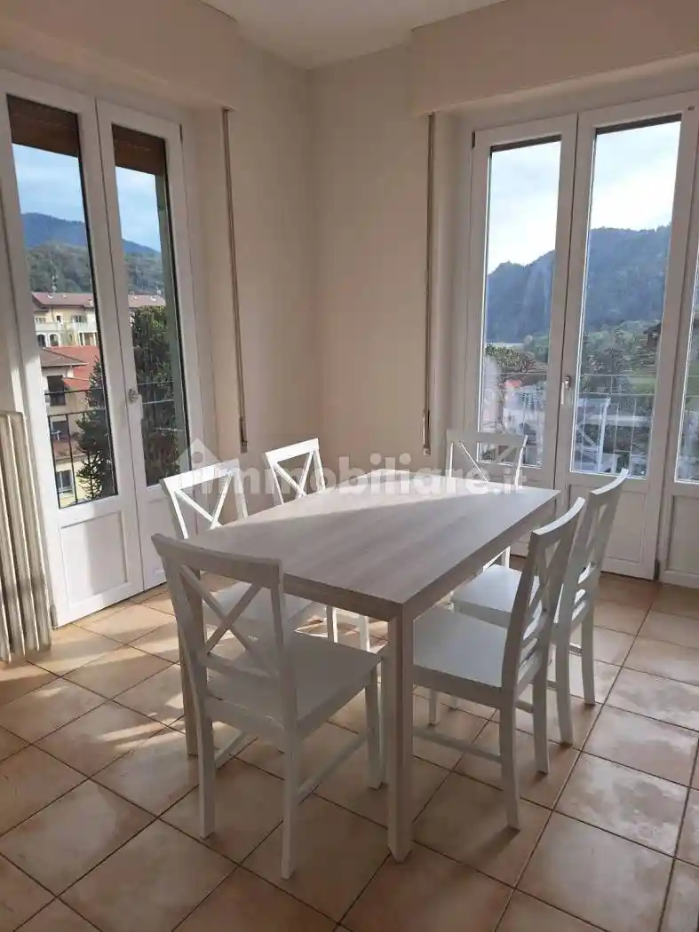 Appartamento in affitto a Varallo