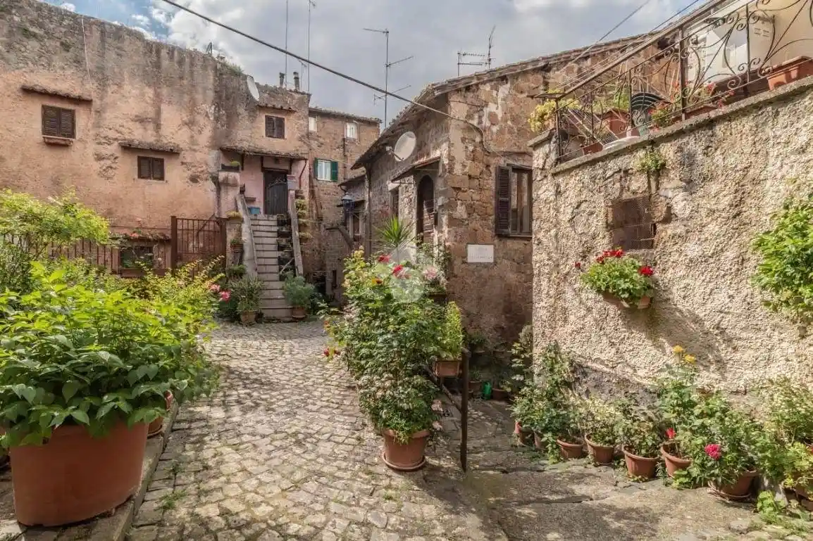 Appartamento in vendita a Capranica