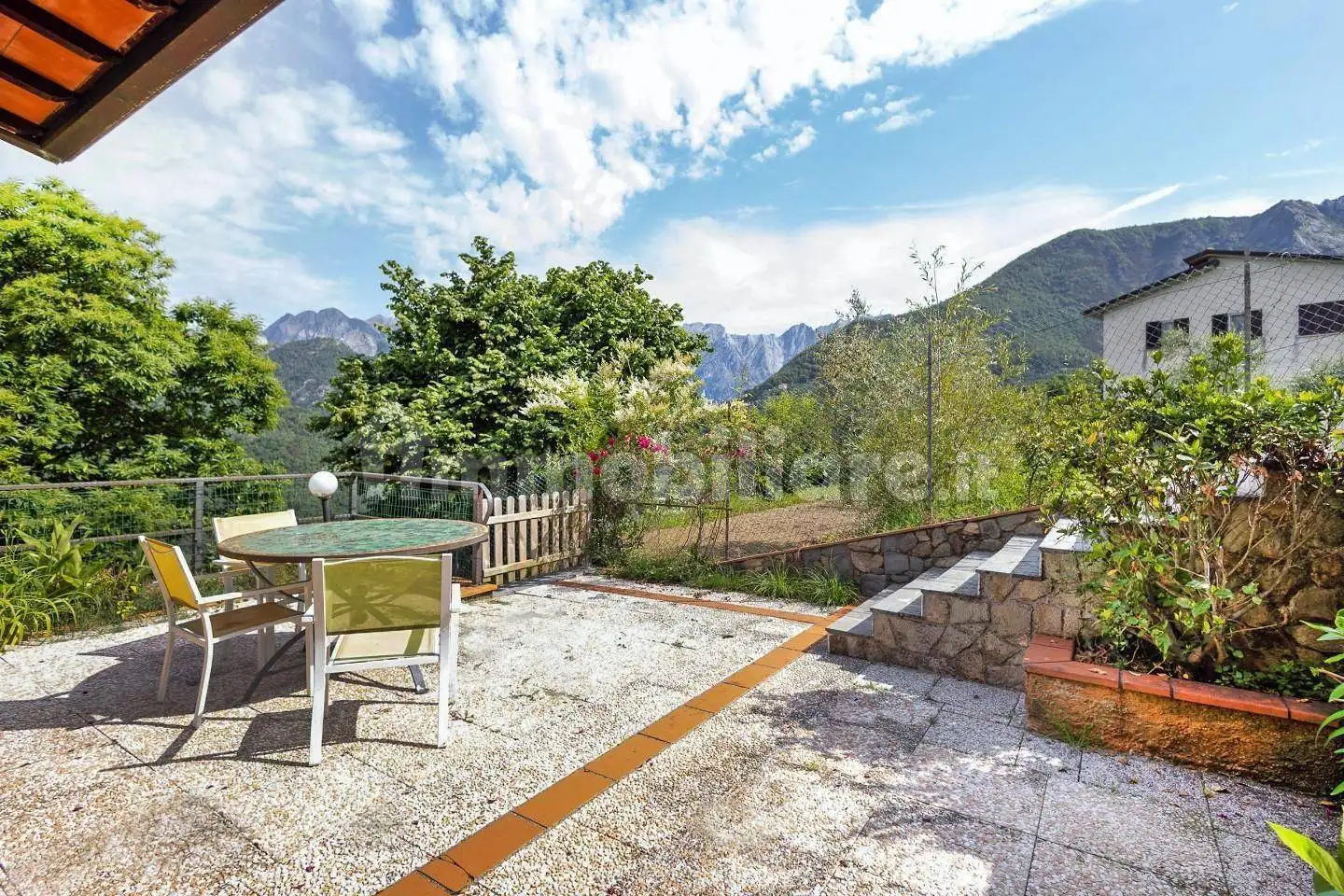 Villetta a schiera in vendita a Massa