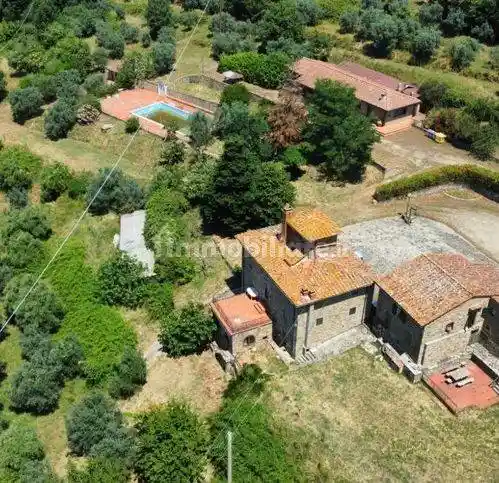 Rustico - Casale in vendita a Reggello