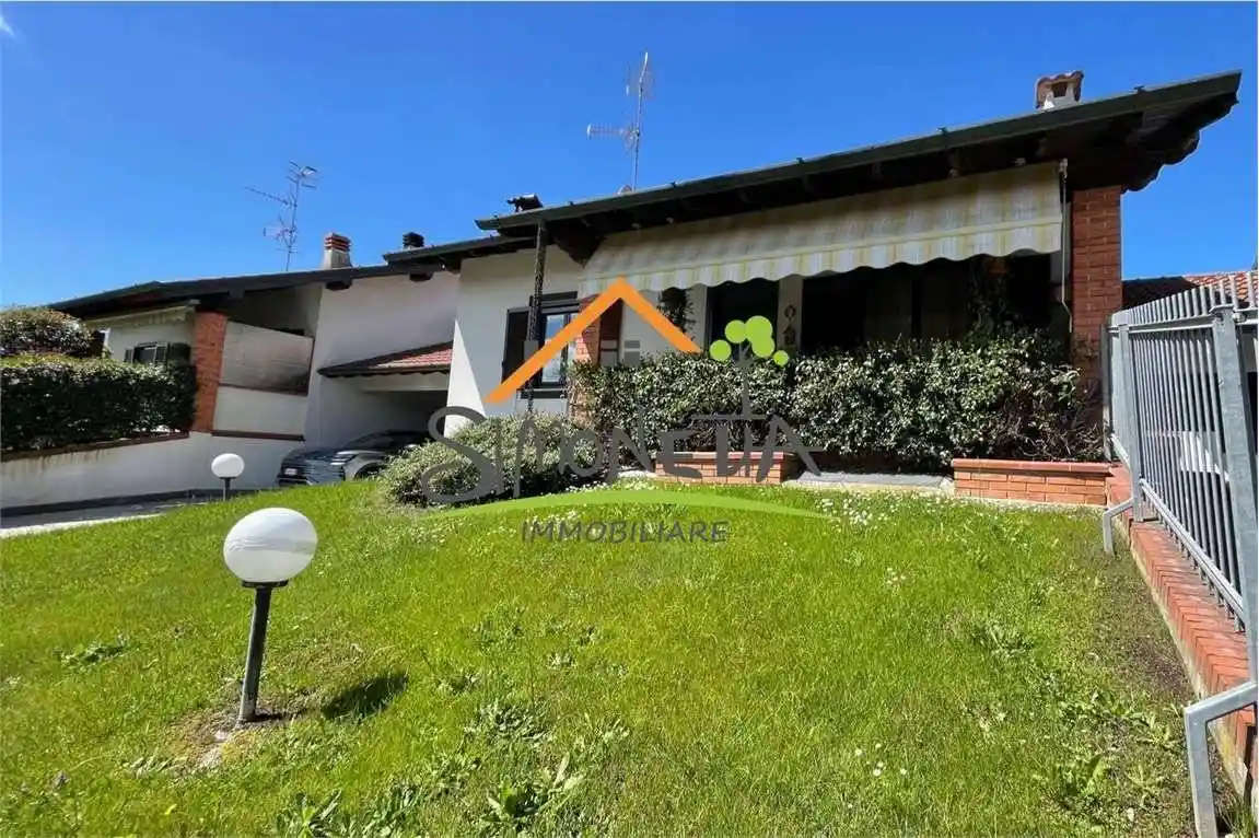 Casa indipendente in vendita a Oleggio