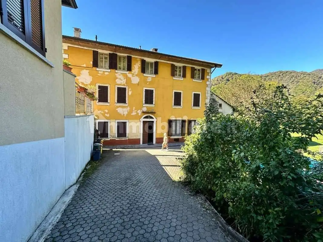 Appartamento in vendita a Varallo