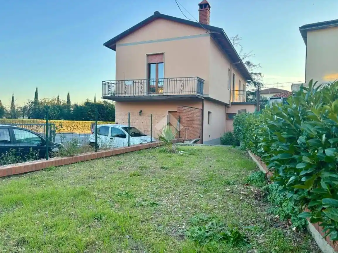 Villa in vendita a Castelfranco Piandisco