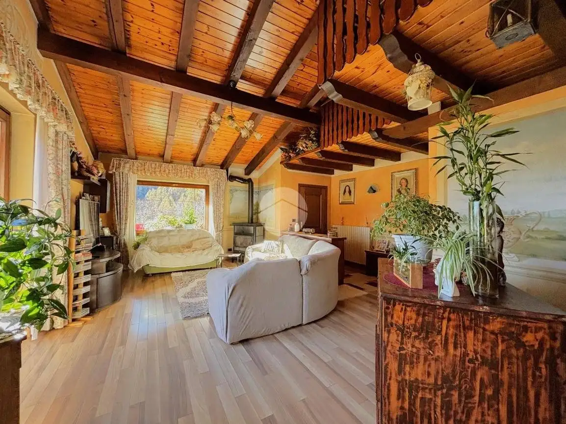 Appartamento in vendita a Incudine