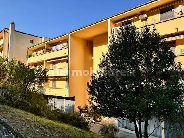 Appartamento in vendita a Alto Reno Terme