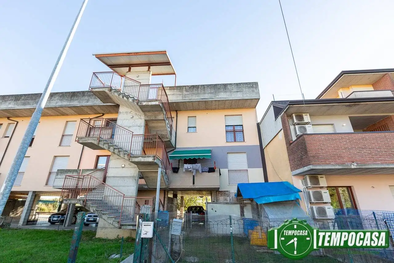 Quadrilocale via Alessandro Manzoni, Borgo San Giacomo - foto 2