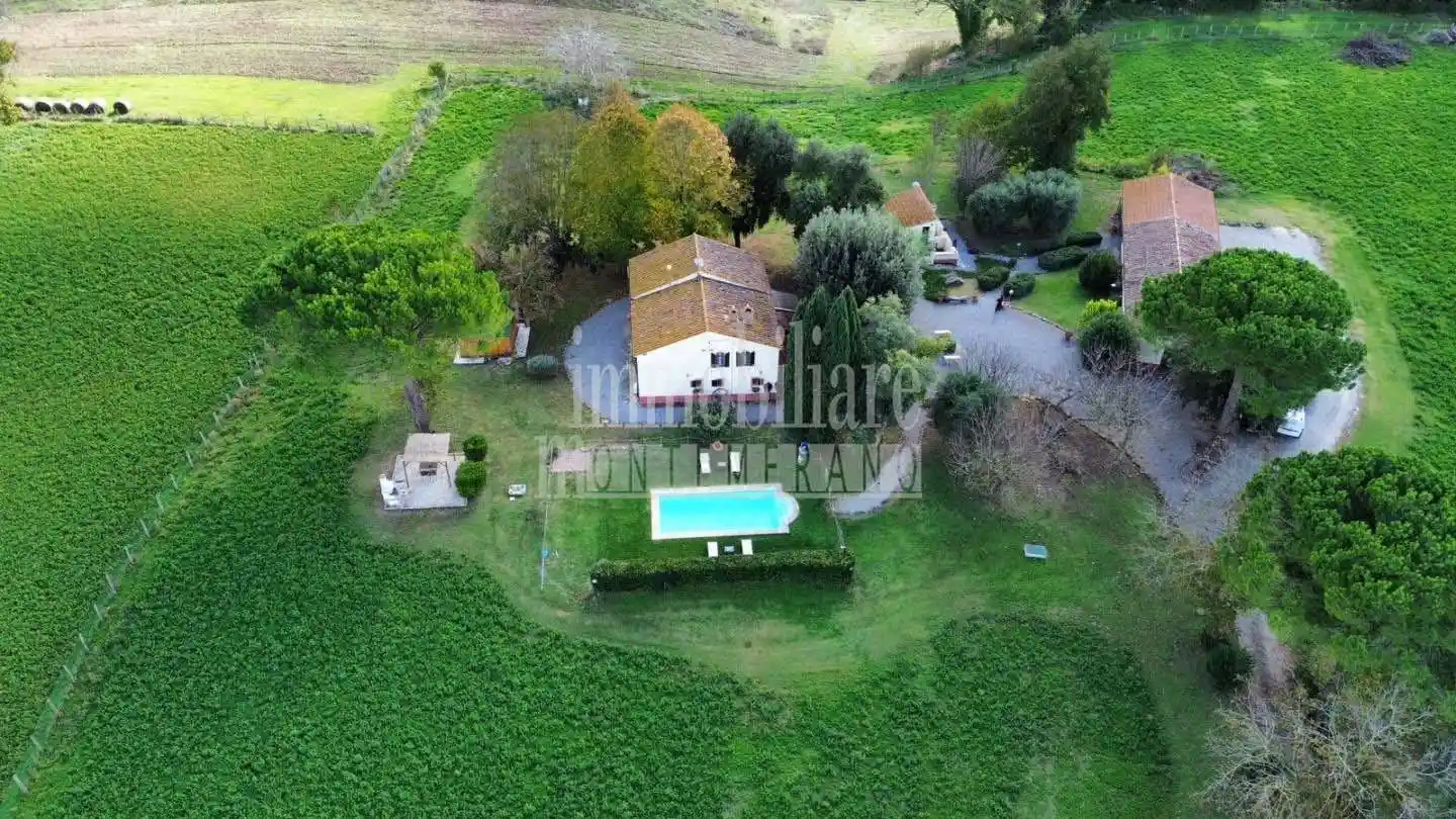 Rustico - Casale in vendita a Manciano