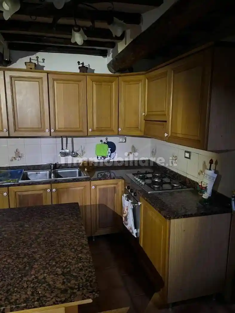 Terratetto unifamiliare 120 m², da ristrutturare, San Carlo - Antona, Massa - foto 3