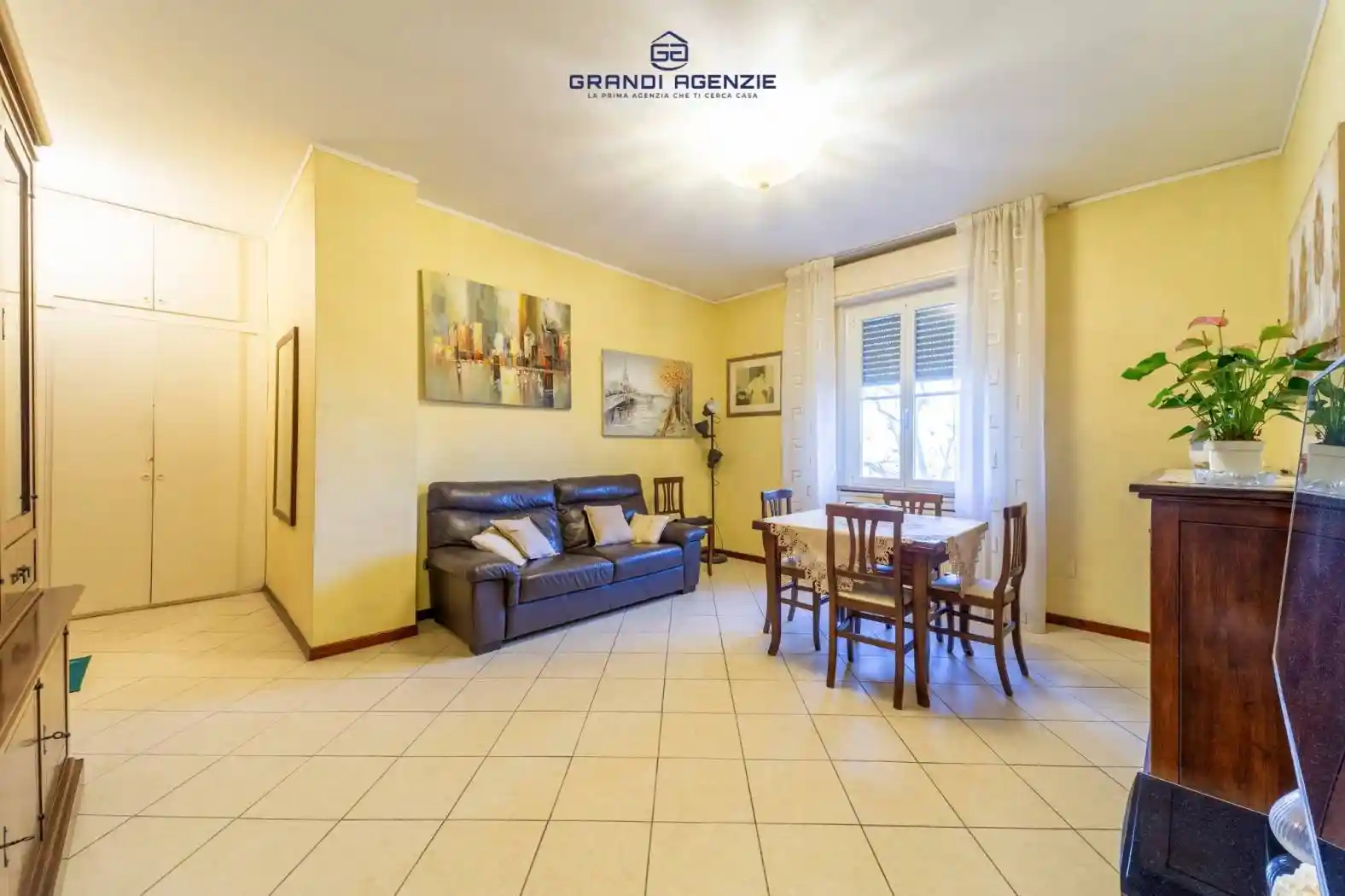 Appartamento in vendita a Parma