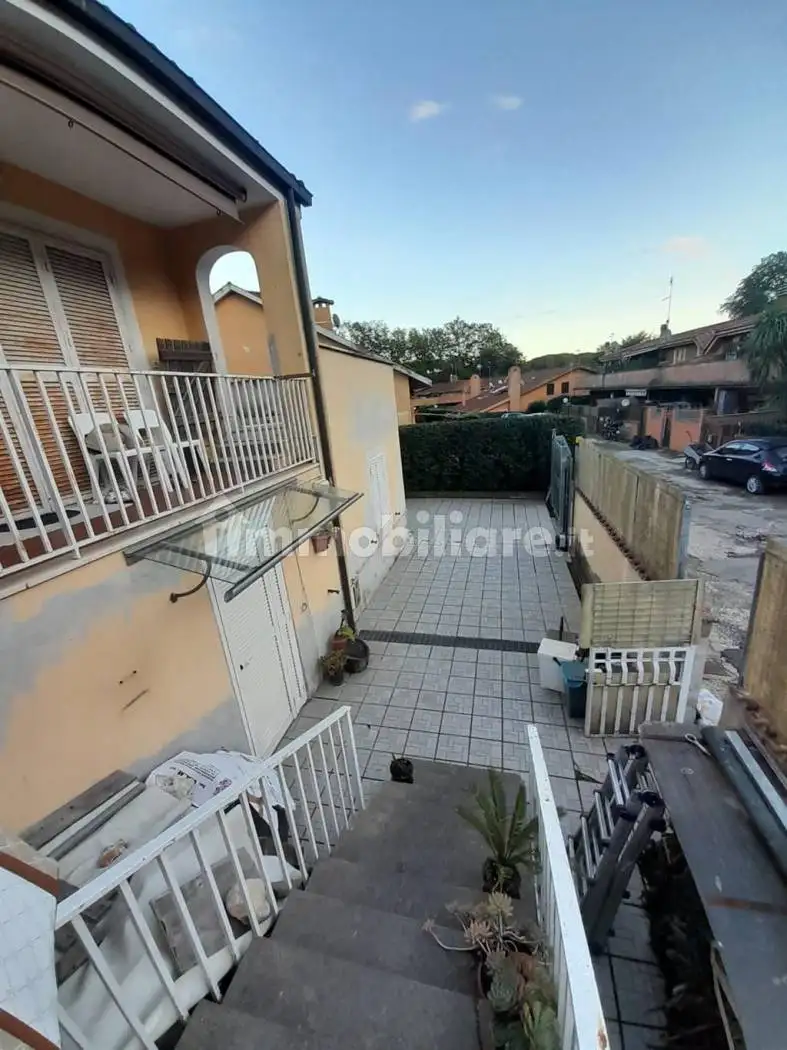 Villetta a schiera in vendita a Manziana