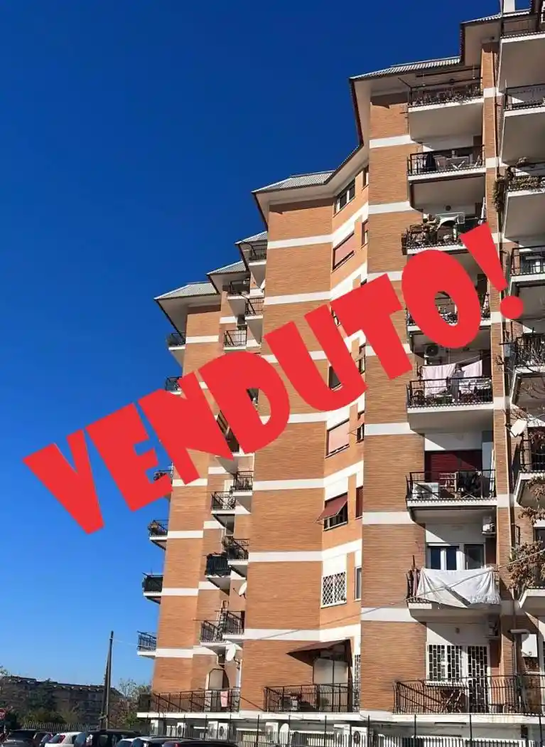 Appartamento in vendita a Roma
