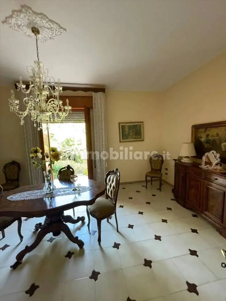 Villa in vendita a Petrosino