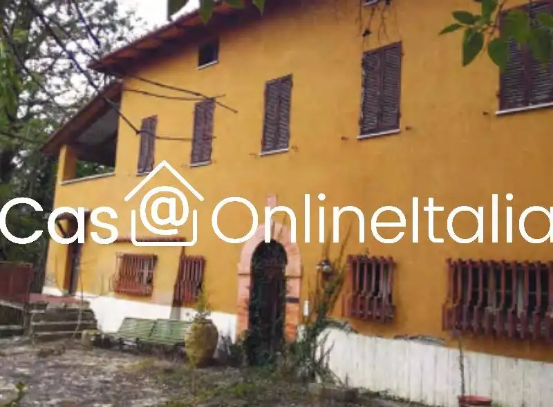 Villa in asta a Perugia