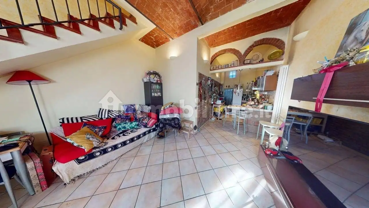 Casa indipendente in vendita a Prato