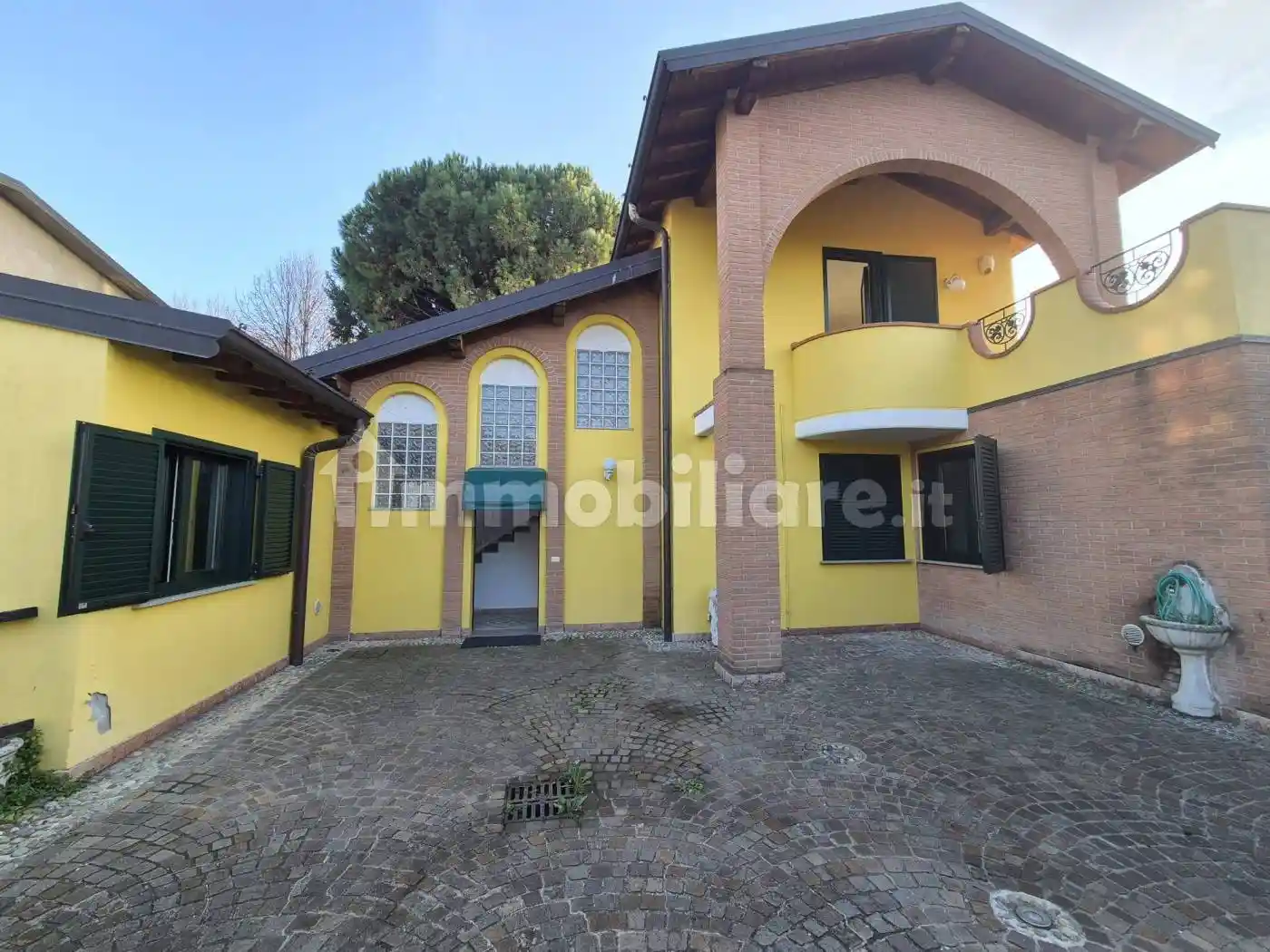 Villa in vendita a Garbagnate Milanese