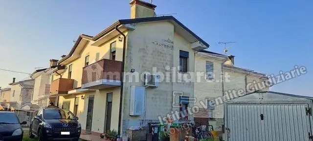 Villa in asta a Rovigo
