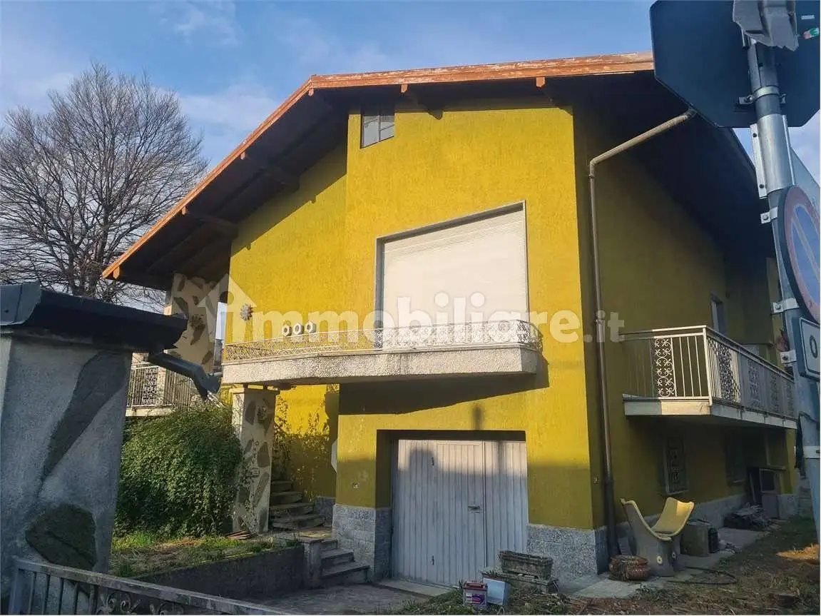 Villa in vendita a Valmorea