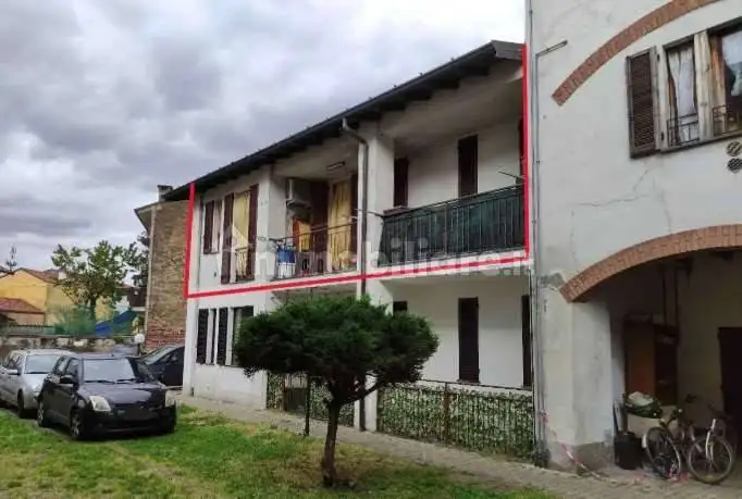 Appartamento in asta a Rovello Porro