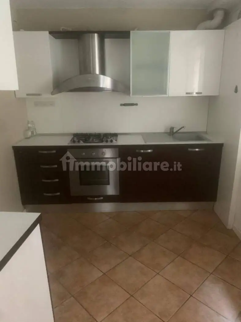 Bilocale ottimo stato, piano terra, Centro, Cene - foto 4